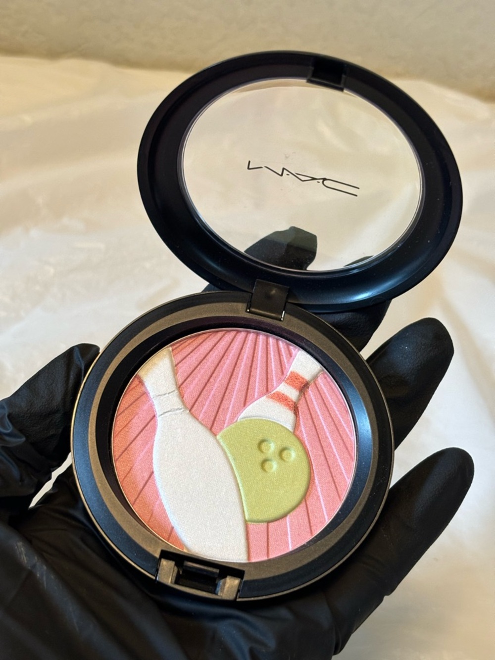 ✨MAC Cosmetics Blush Bowling-Themed Baked Blush✨